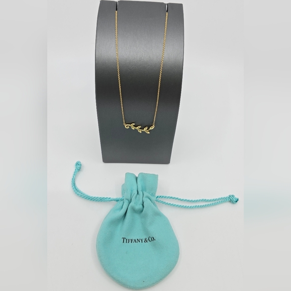 Tiffany 18kt Paloma Picasso olive leaf vine Necklace - Picture 1 of 10